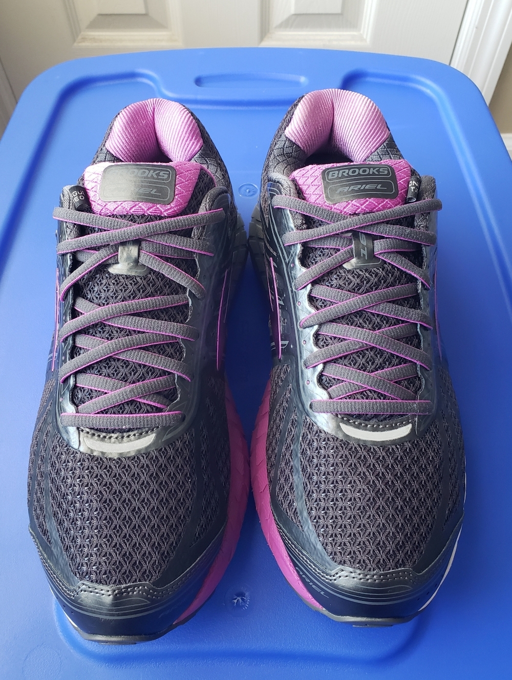 Brooks - Picture 5 of 5